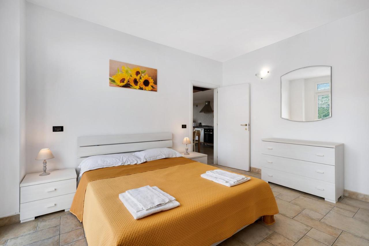 Casa Max 2 Apartment Levanto Bagian luar foto